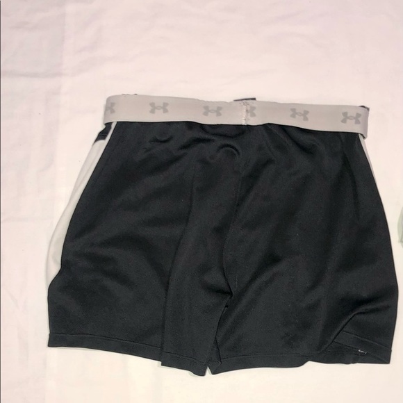 Puma and Under Armour Black and White Shorts Medium - Picture 7 of 7